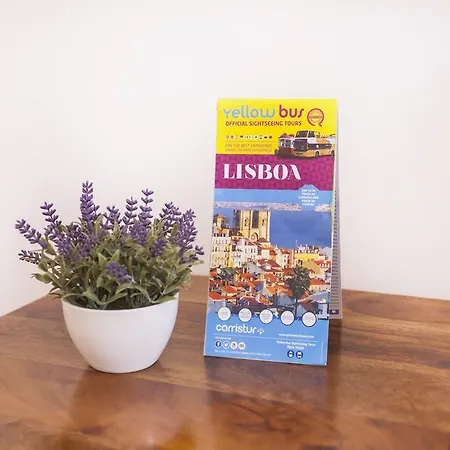 Апартаменти Bairro Alto Nicely Renovated Flat! *