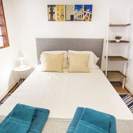 Bairro Alto Nicely Renovated Flat! * Lisboa